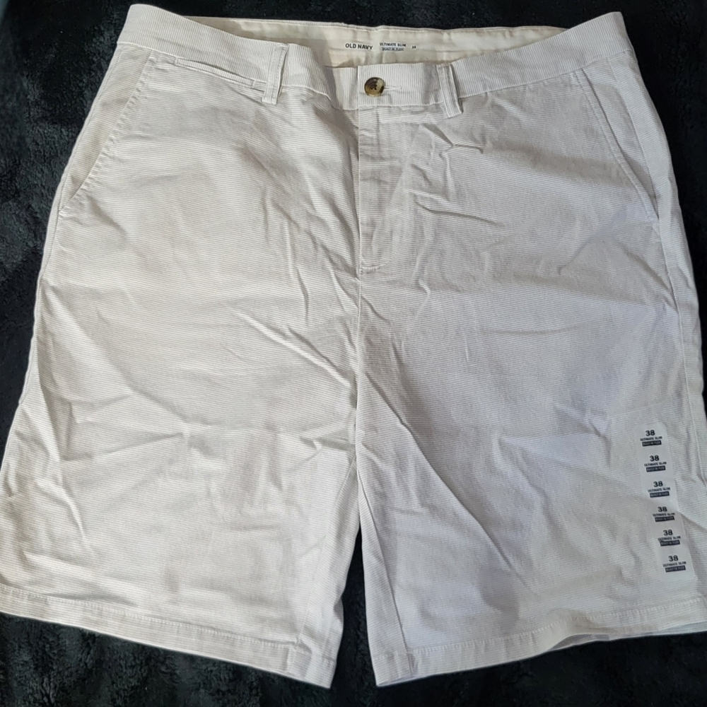 Old Navy Men's Flat Front Shorts Birdseye/Pindot Black On White